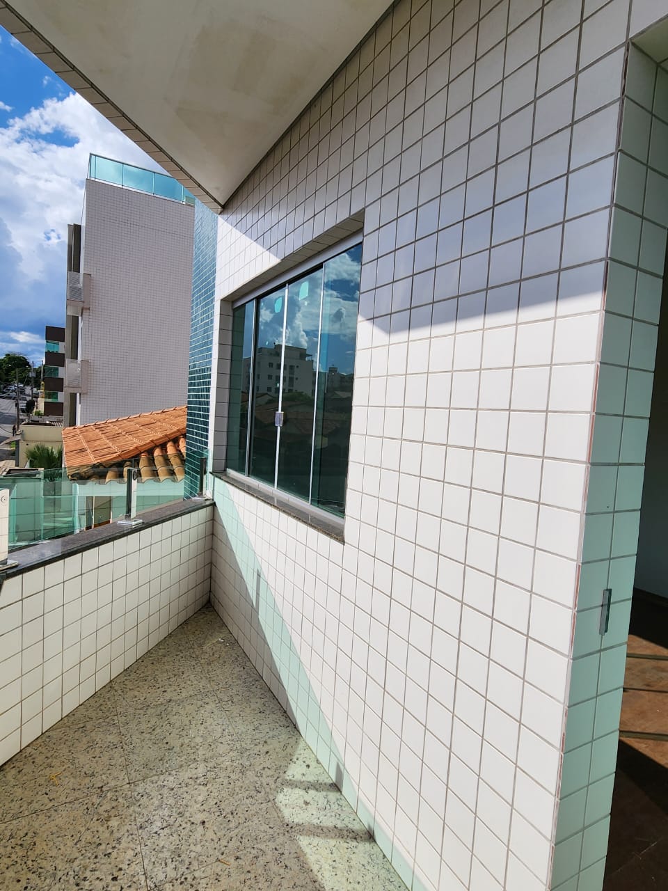 VENDO LINDO APARTAMENTO-JARDIM CAMBUÍ